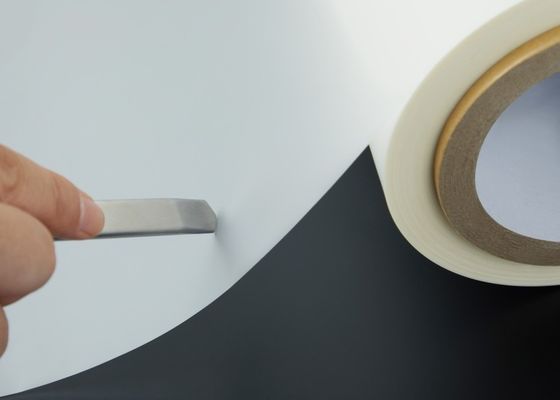 अच्छी कीमत प्लाज्मा पॉलिश धातु सब्सट्रेट BOPP थर्मल लैमिनेशन फिल्म 21μm नैनो-ग्लॉस फॉर स्पीड हॉट-स्टैम्प पैकेजिंग कस्टम लंबाई ऑनलाइन