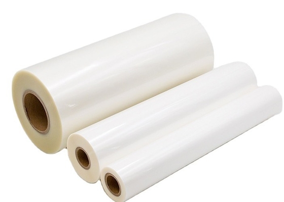 Good price Bopp/Pet laminating film matte/glossy with a thickness of 1920 mm and 35 microns for paper packaging. बीओपी/पीईटी लैमिनेटिंग फिल्म मैट/ग्लॉस है, जिसकी मोटाई 1920 मिमी और 35 माइक्रोन है। ऑनलाइन